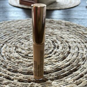 Estee Lauder light neutral Concealer Long-lasting Coverage